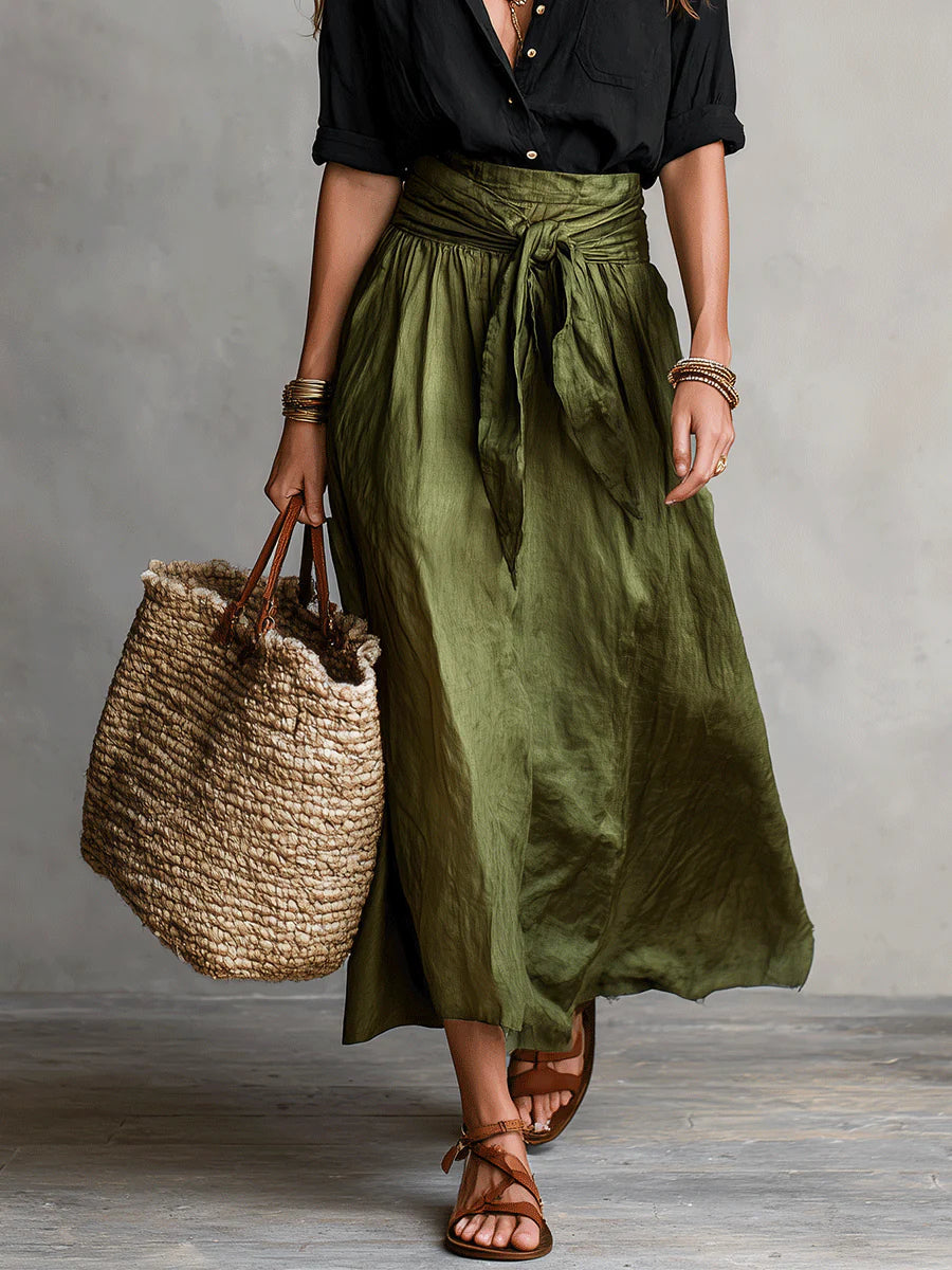 Aitana | Set di due pezzi con camicia nera e gonna midi verde oliva per donna