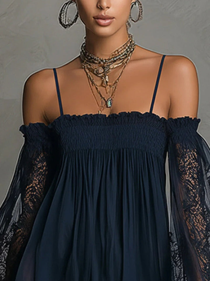 Noemi | Vestito mini in chiffon blu navy con spalle scoperte e pizzo