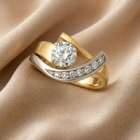 Anello Vintage Irregolare in Oro e Argento con Zirconia